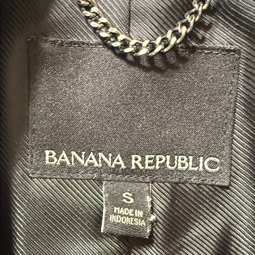 Banana Republic Black and White Chevron Blazer - Picture 2 of 16